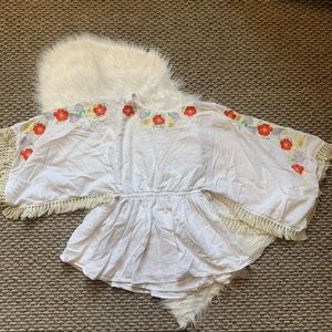 Cat and Jack Embroidered White Ivory Fringe Floral Top Shirt Size XL 14/…